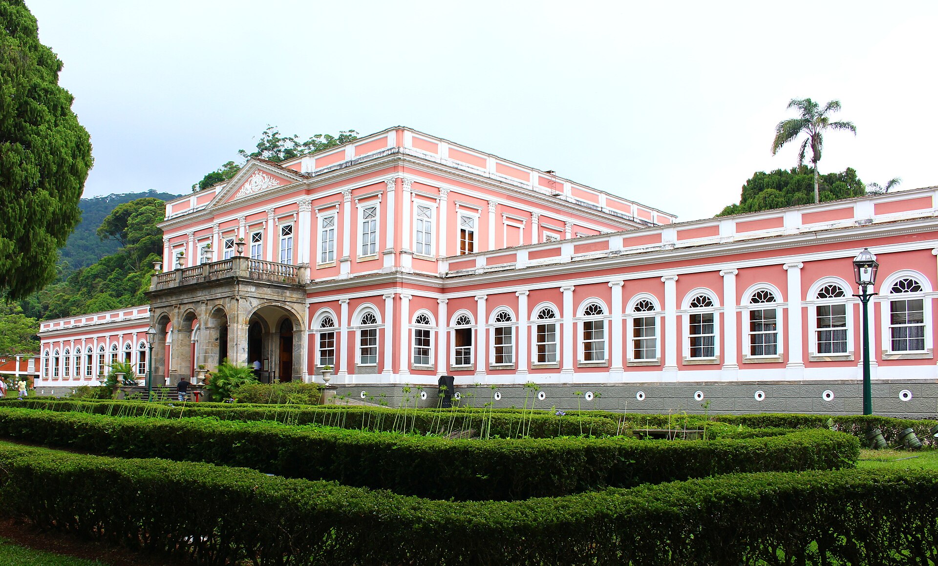Imagem de referência de Museu Imperial, descrito nos dados abertos como museu em Petrópolis, Brasil