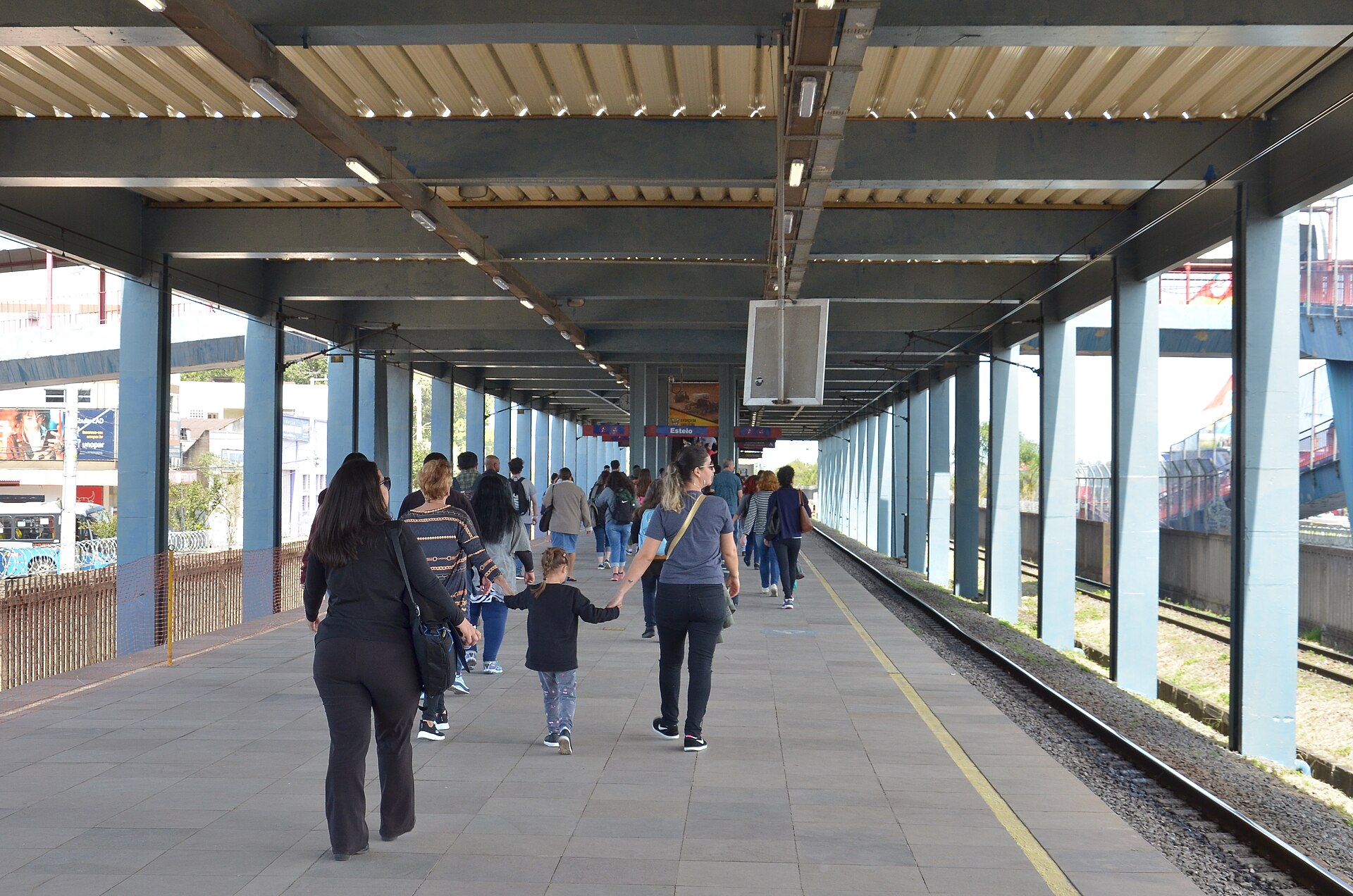 Imagem de referência de Estação Esteio, descrito nos dados abertos como estação do metrô de Porto Alegre
