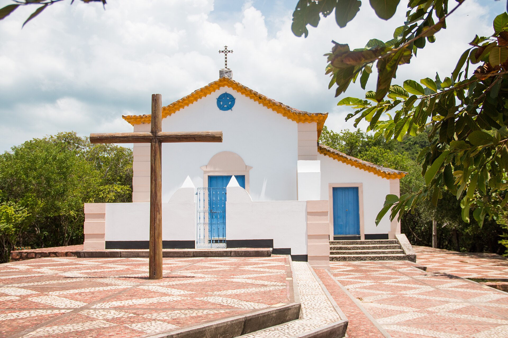 Imagem de referência de Igreja de Nossa Senhora de Guadalupe, descrito nos dados abertos como igreja na Ilha dos Frades, Salvador