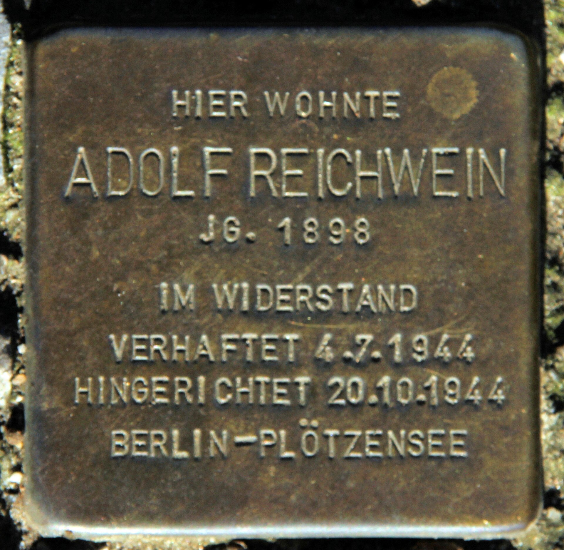 Imagem de referência relacionada a Adolf Reichwein, item descrito como educador alemão, economista e formulador de políticas culturais para o SPD e combatente da resistência na Alemanha nazista (1898-1944)
