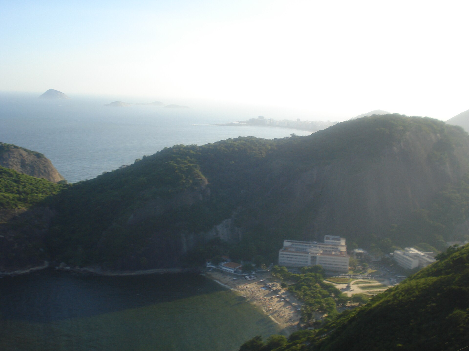 Imagem de referência de Morro da Urca, descrito nos dados abertos como patrimônio localizado no Brasil