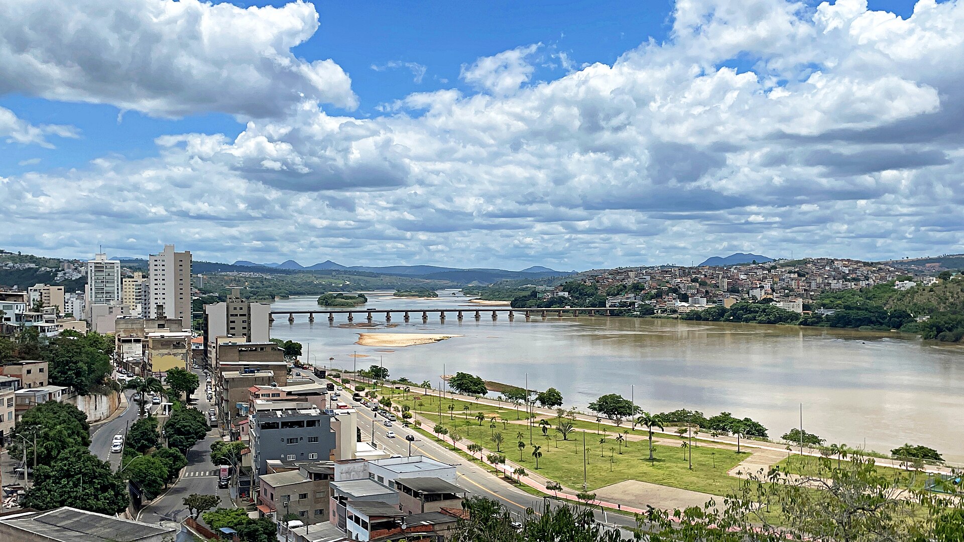 Imagem de referência de Colatina, descrito nos dados abertos como município do Estado do Espírito Santo