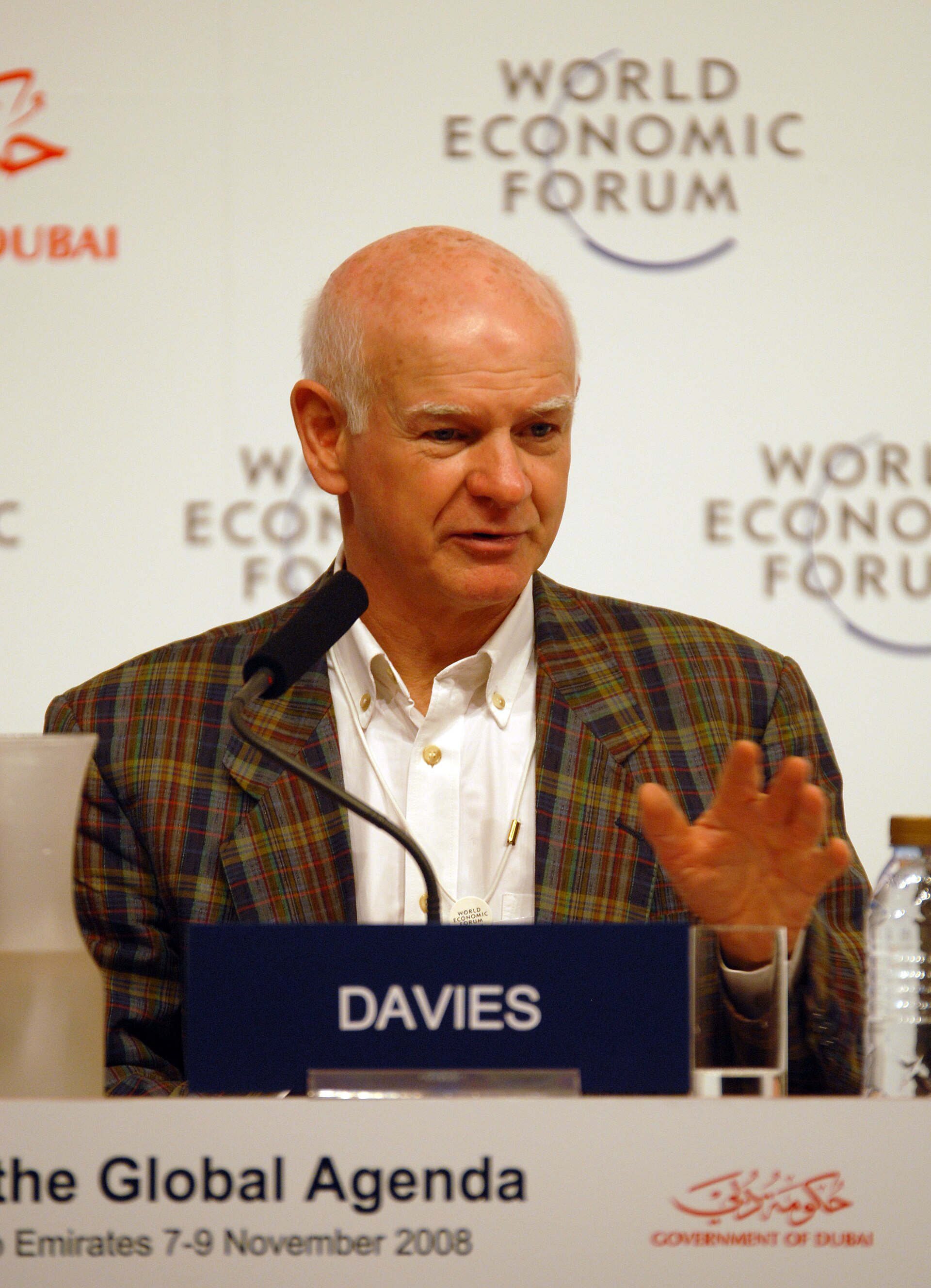 Imagem de referência relacionada a Howard Davies, item descrito como registro de referência sobre Howard Davies, organizado a partir de dados estruturados abertos