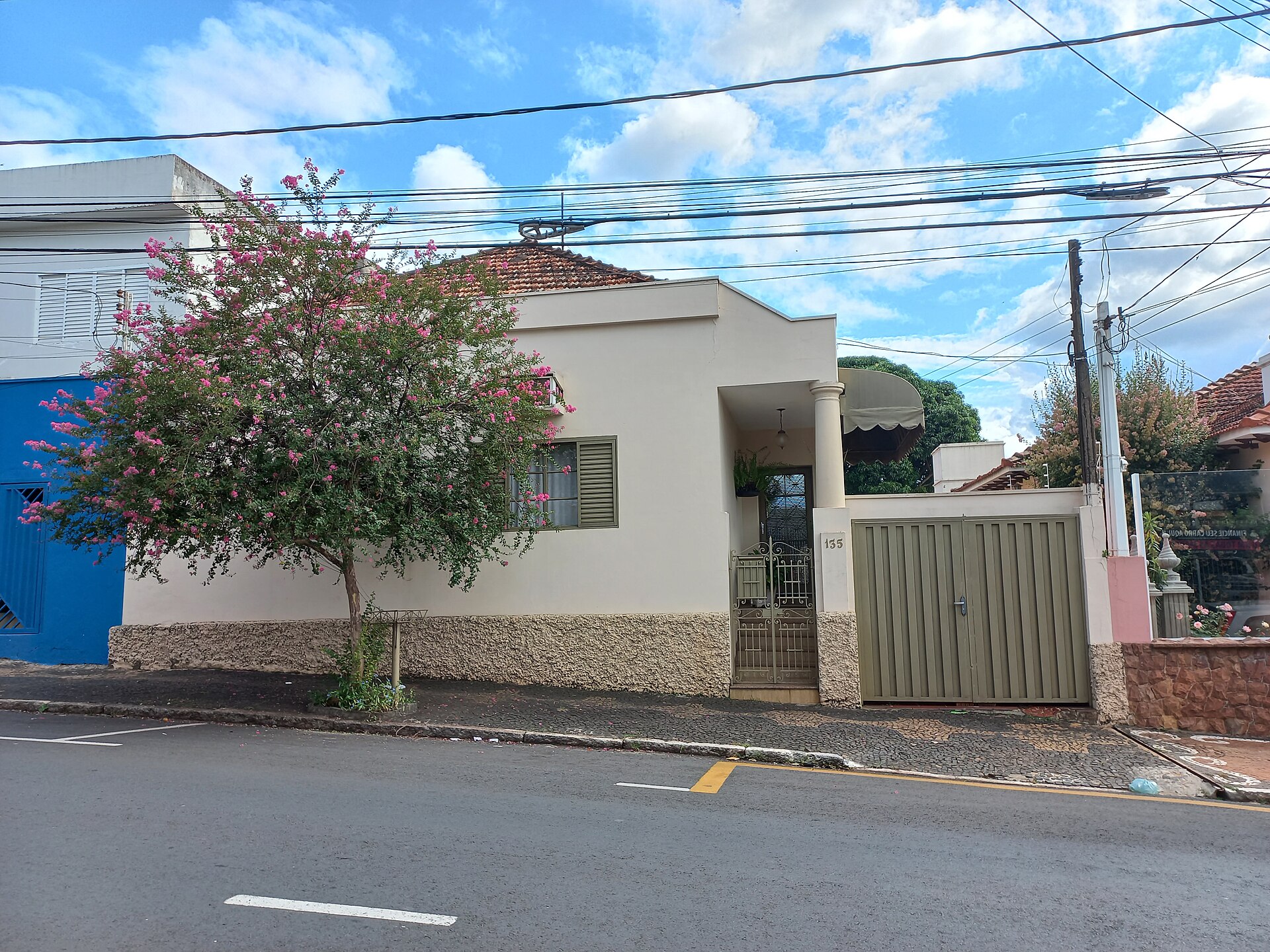 Imagem de referência de Santa Bárbara d'Oeste, descrito nos dados abertos como município brasileiro do estado de São Paulo