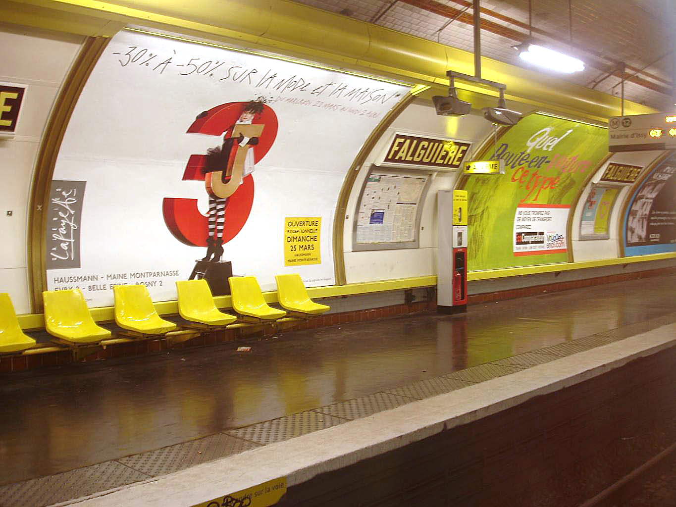 Imagem de referência de Falguière, descrito nos dados abertos como estação do Metropolitano de Paris