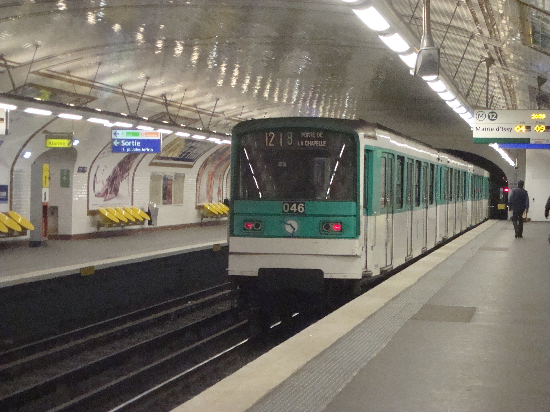 Imagem de referência de Jules Joffrin, descrito nos dados abertos como estação de metrô de Paris