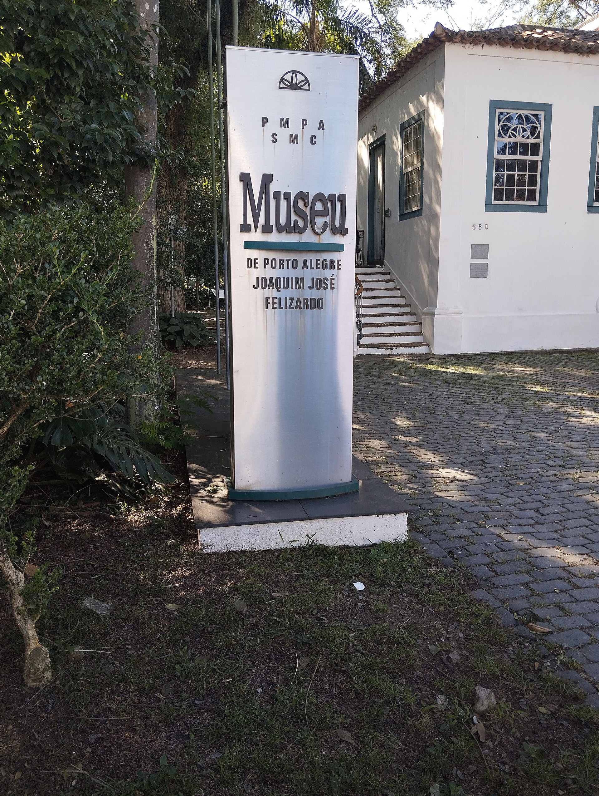Imagem de referência de Museu Joaquim José Felizardo, descrito nos dados abertos como museu em Porto Alegre, Brasil