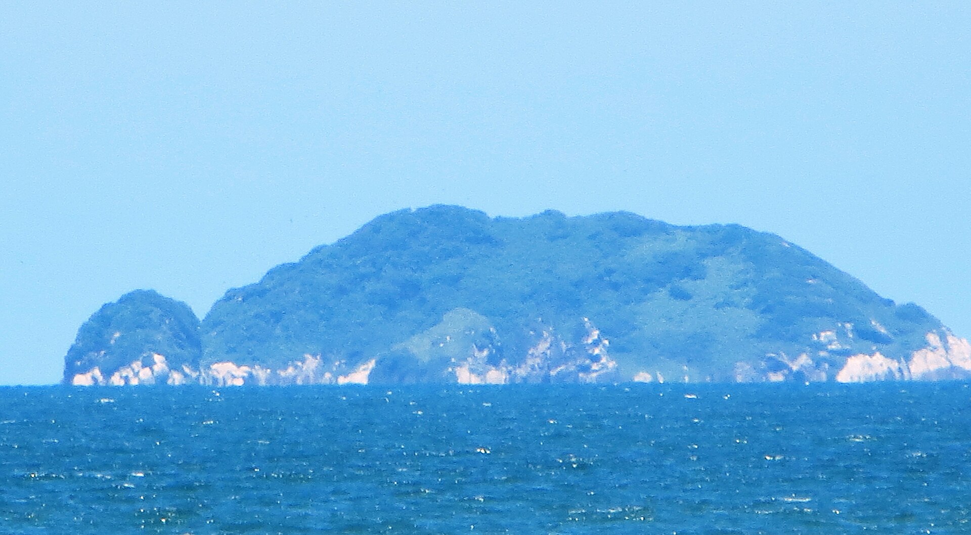 Imagem de referência de Parque Nacional Marinho das Ilhas dos Currais, descrito nos dados abertos como unidade de conservação da natureza pertencente ao governo federal brasileiro