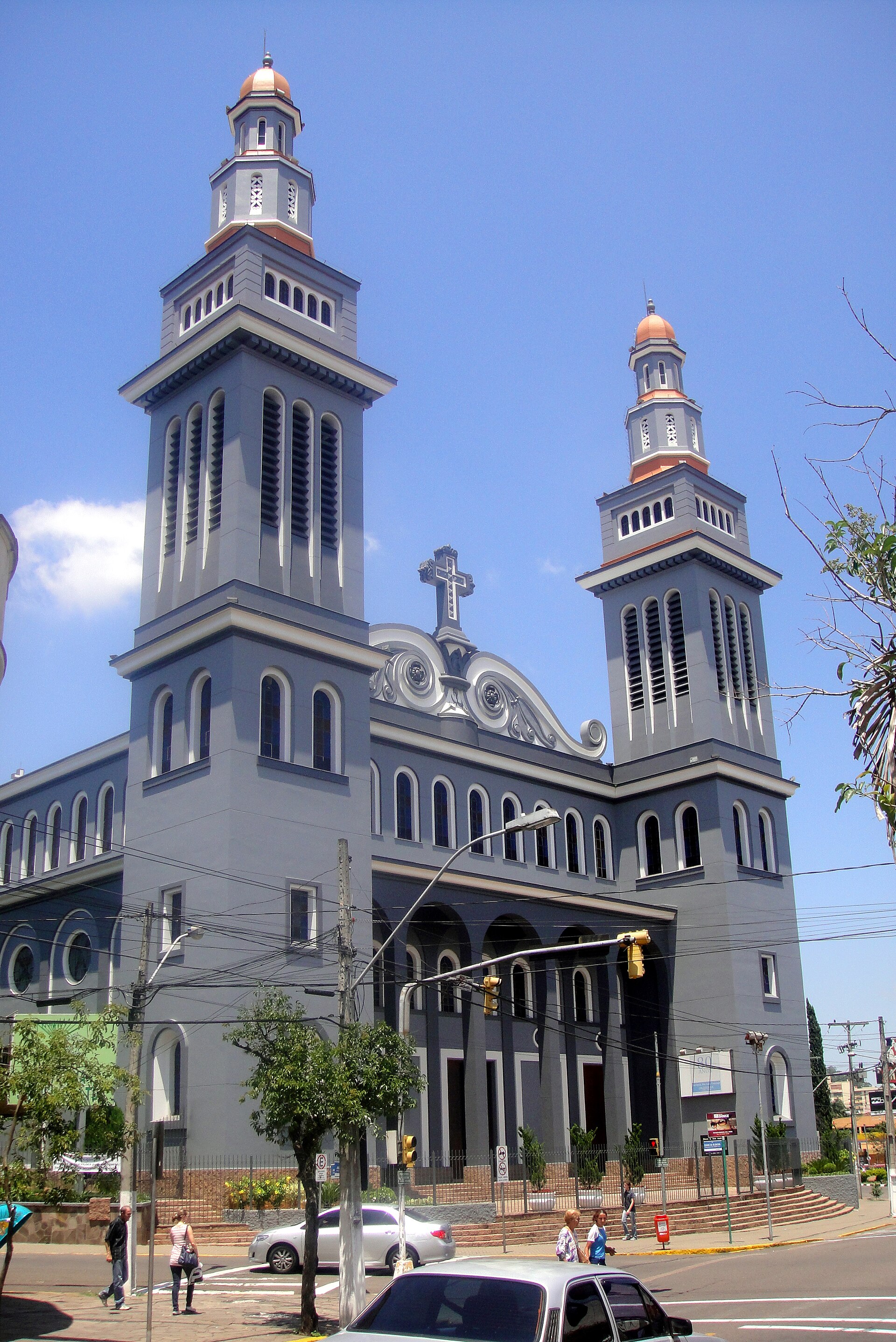 Imagem de referência de Catedral Basílica São Luís Gonzaga, descrito nos dados abertos como igreja Matriz da cidade de Novo Hamburgo