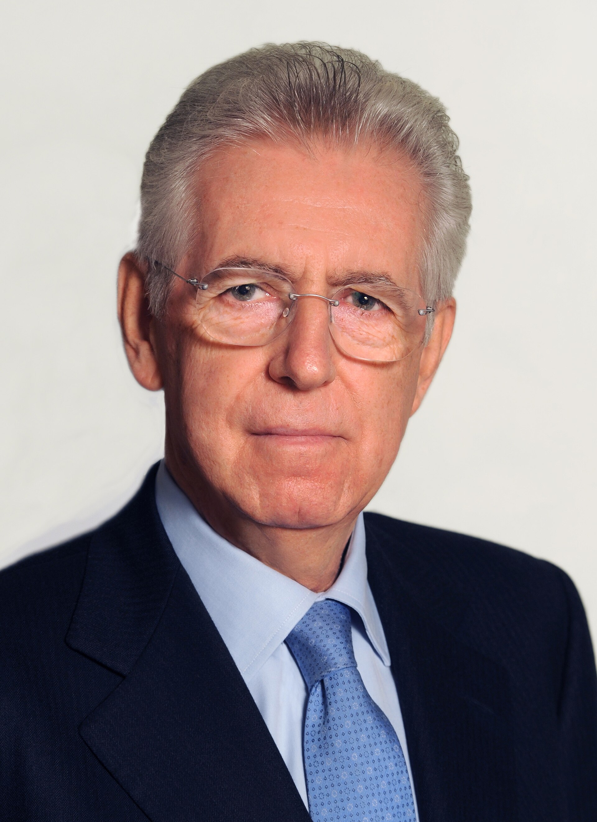 Imagem de referência de Mario Monti, descrito nos dados abertos como político italiano, Ex-Primeiro ministro da Itália
