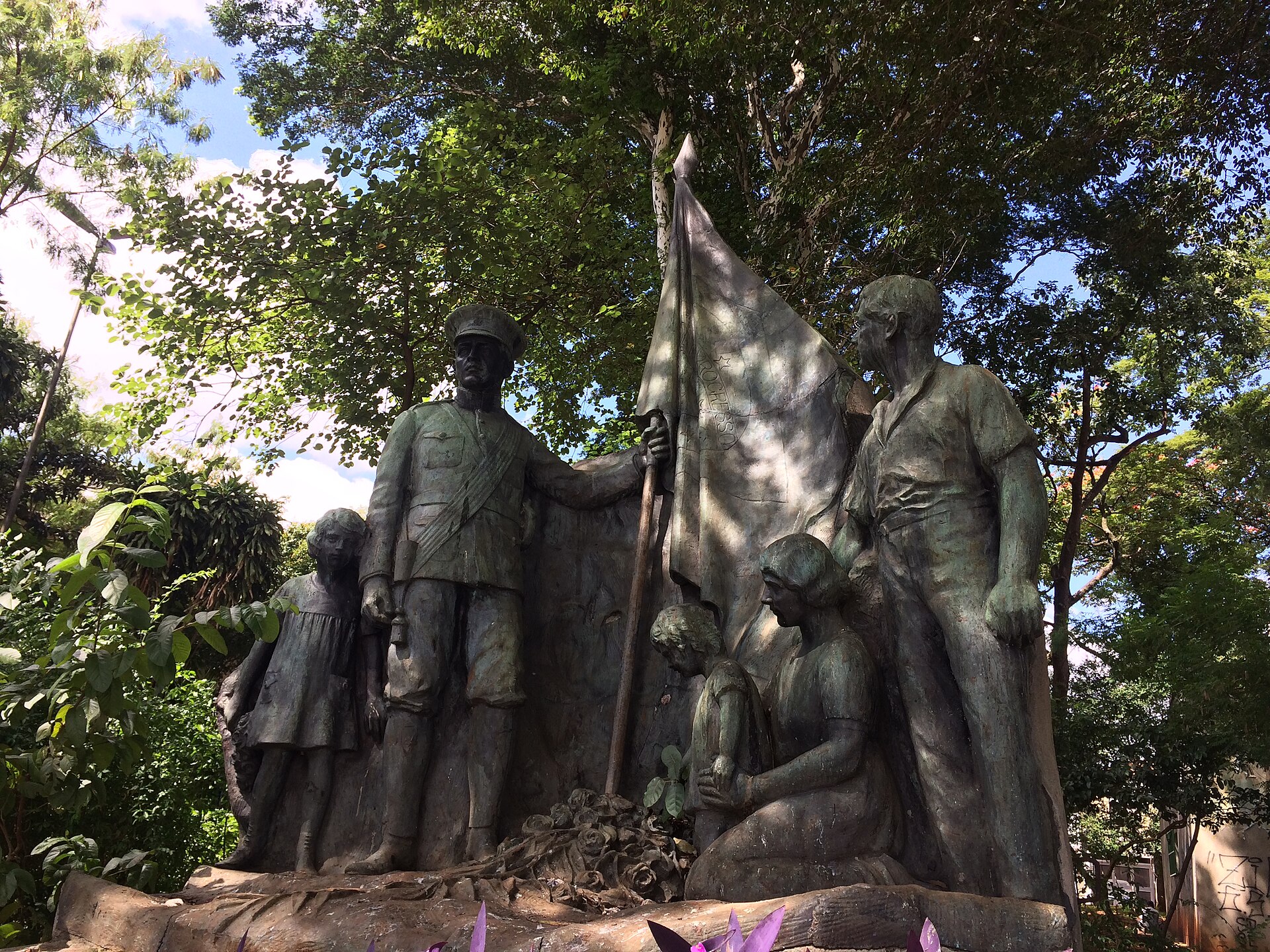 Imagem de referência de Pátria e Família, descrito nos dados abertos como monumento na cidade de São Paulo