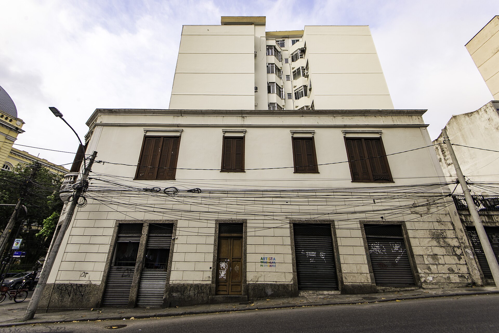 Imagem de referência de Edifício à rua Soares Cabral, nº 3, descrito nos dados abertos como bem tombado pelo INEPAC na cidade do Rio de Janeiro
