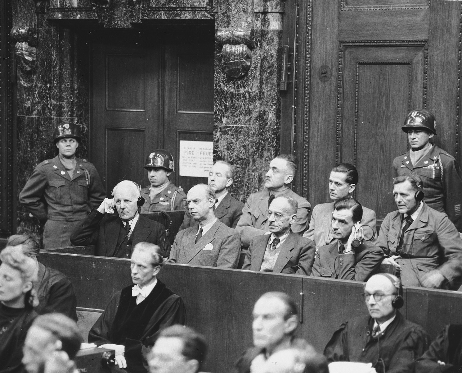 Imagem de referência de Lutz Schwerin von Krosigk, descrito nos dados abertos como ministro Líder da Alemanha Nazista e 24° Chanceler da Alemanha