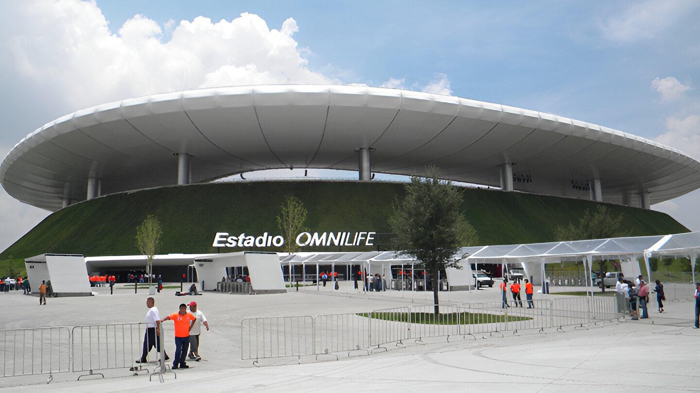 Imagem de referência de Estádio Omnilife, descrito nos dados abertos como estádio de futebol