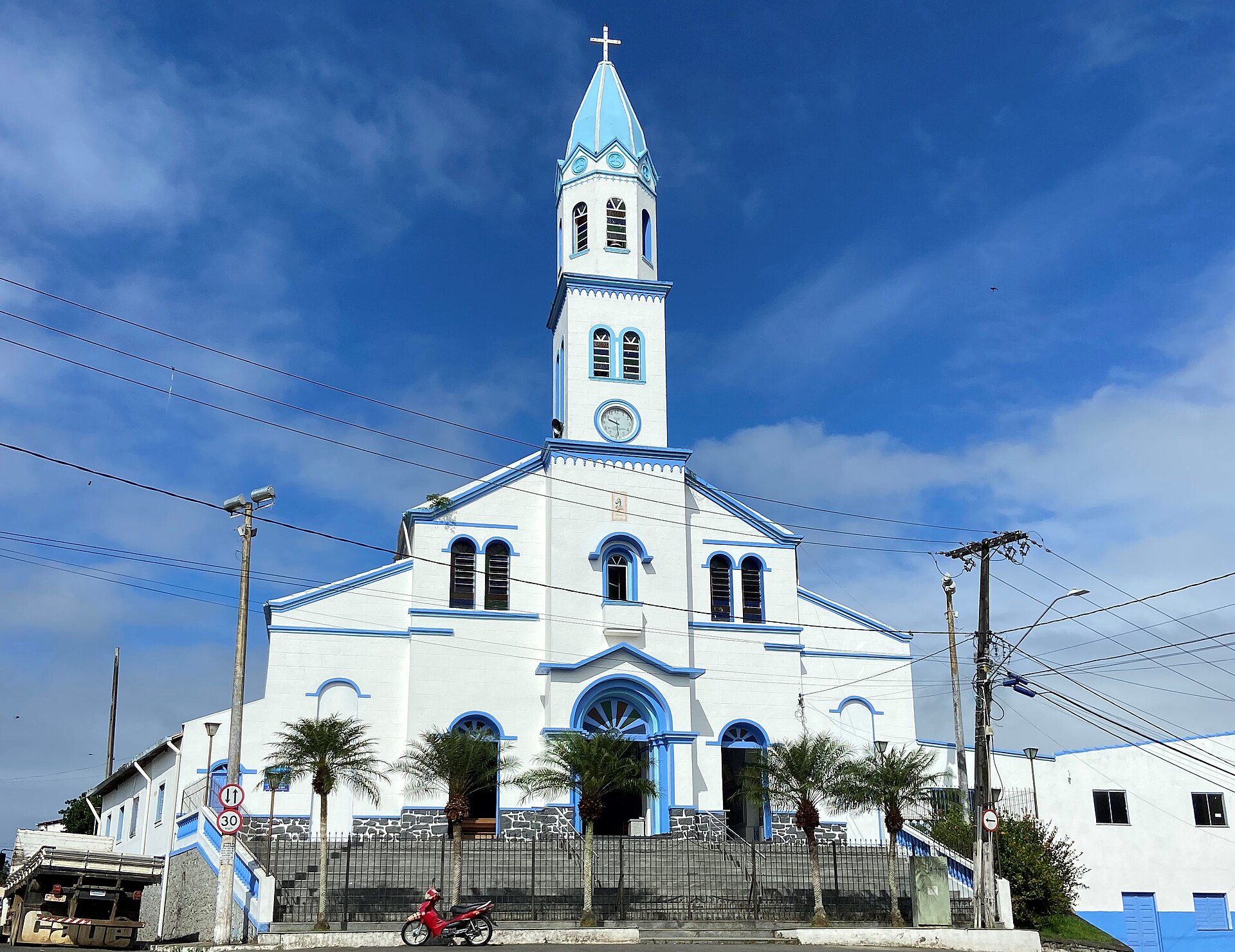 Imagem de referência de Uruçuca, descrito nos dados abertos como município do Estado da Bahia, Brasil