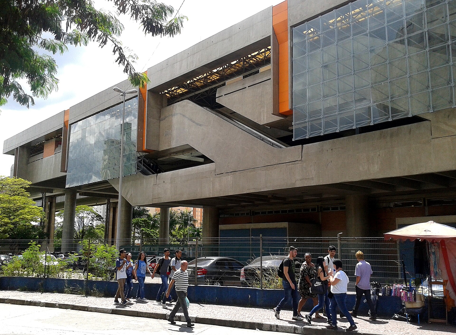 Imagem de referência de Estação Brás, descrito nos dados abertos como estação de metrô em São Paulo, Brasil
