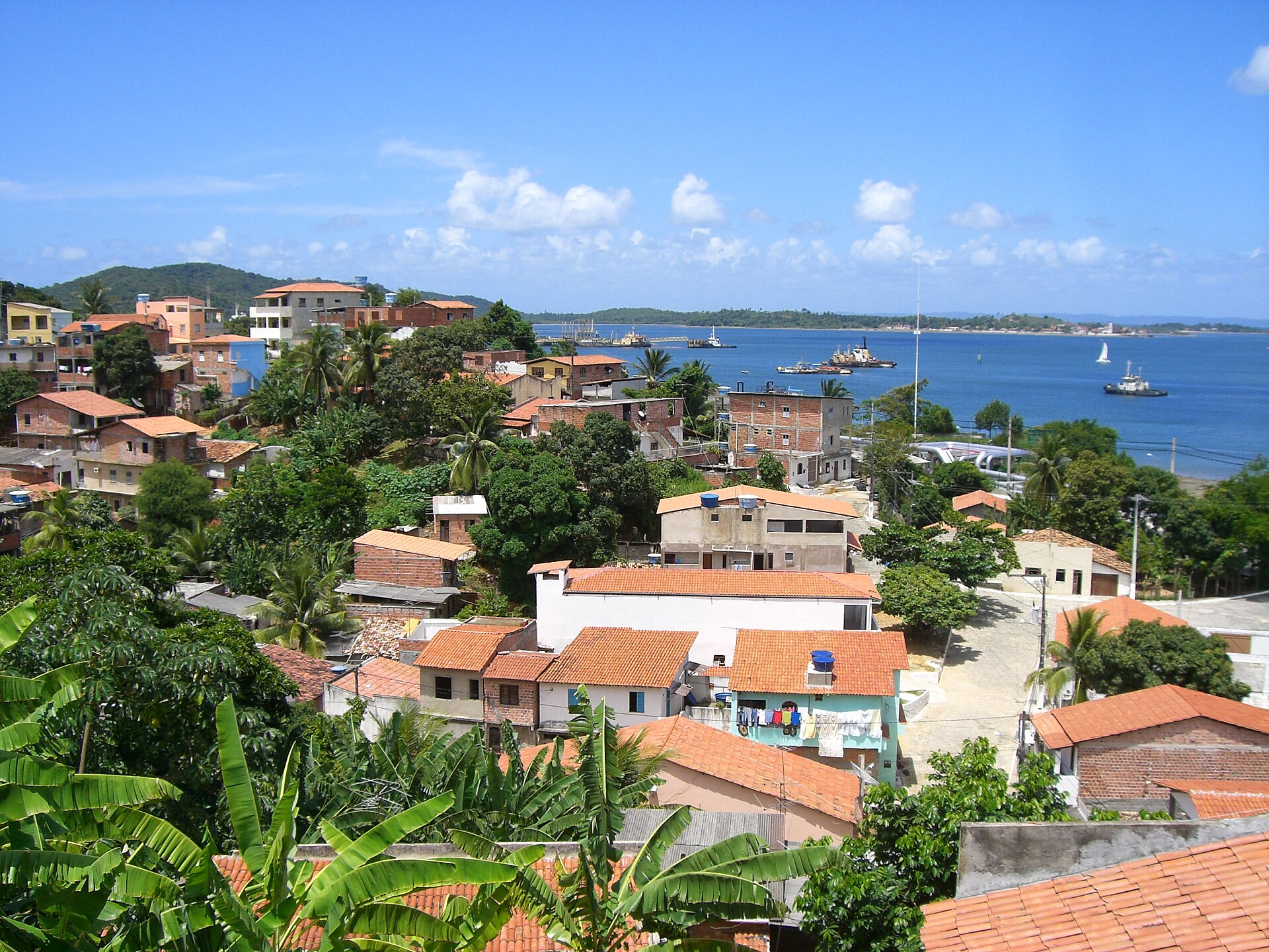 Imagem de referência de Madre de Deus, descrito nos dados abertos como município do Estado da Bahia, Brasil