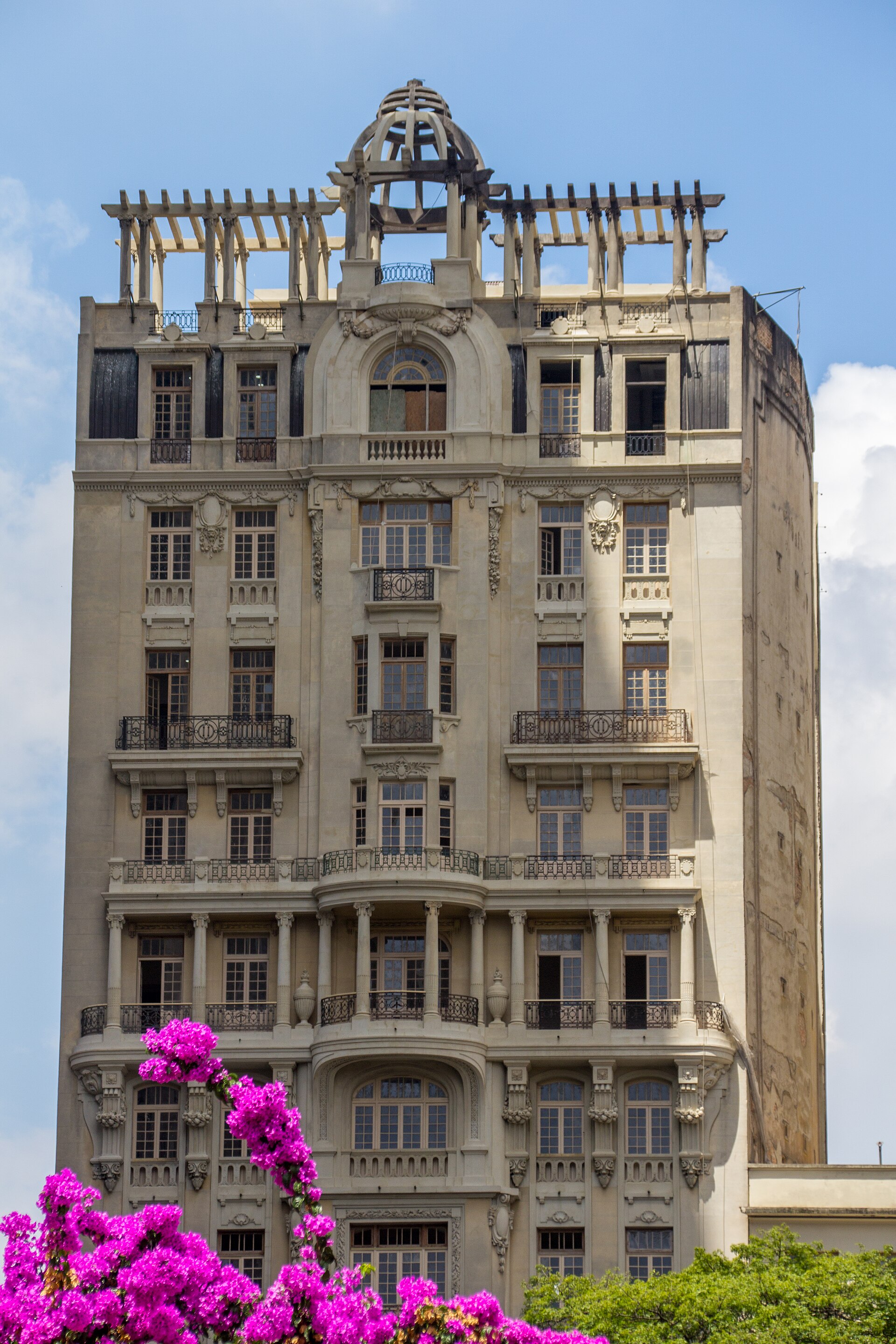 Imagem de referência de Edifício Sampaio Moreira, descrito nos dados abertos como casa histórica em São Paulo