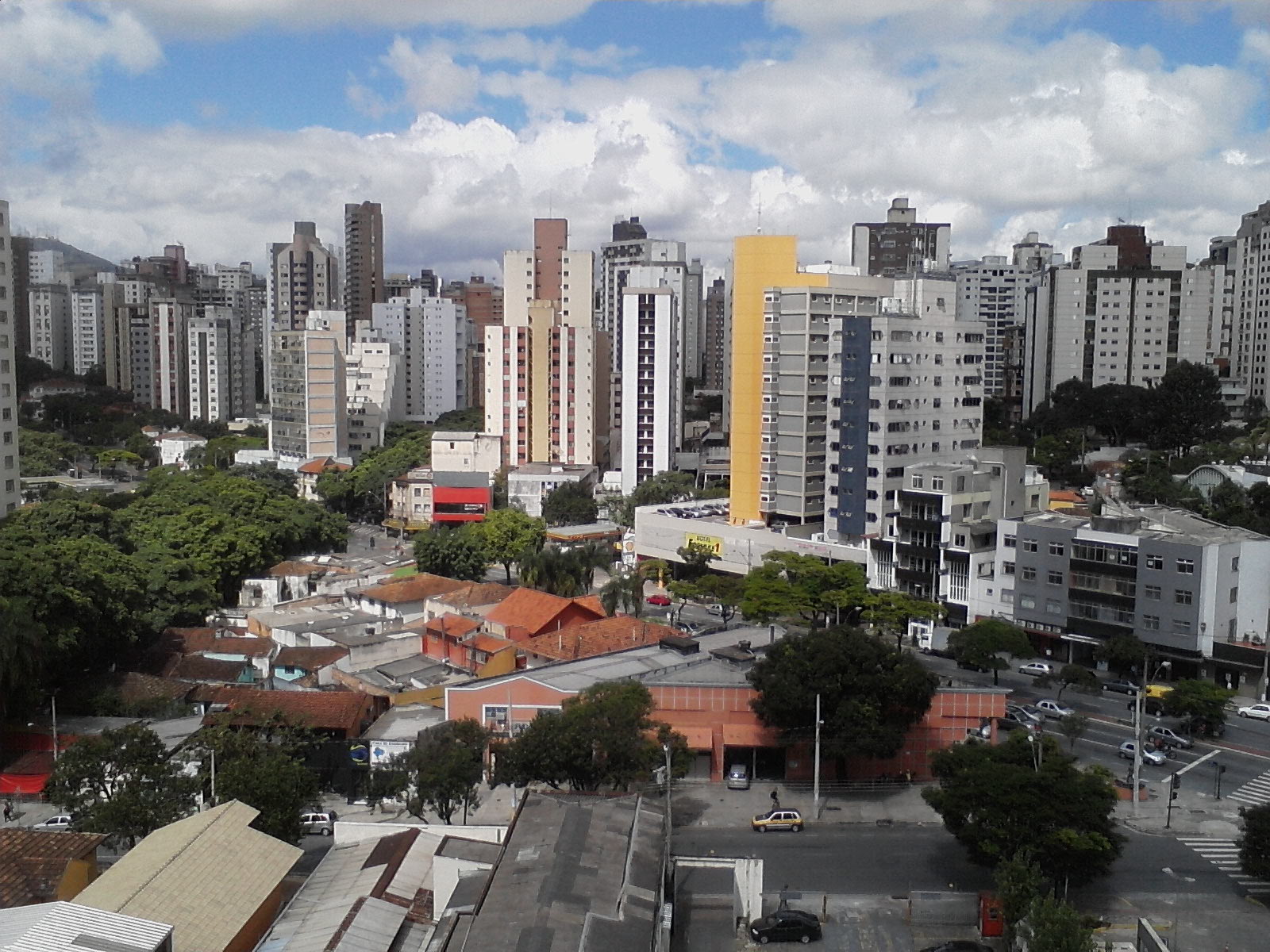 Imagem de referência de Floresta, descrito nos dados abertos como bairro do município brasileiro de Belo Horizonte