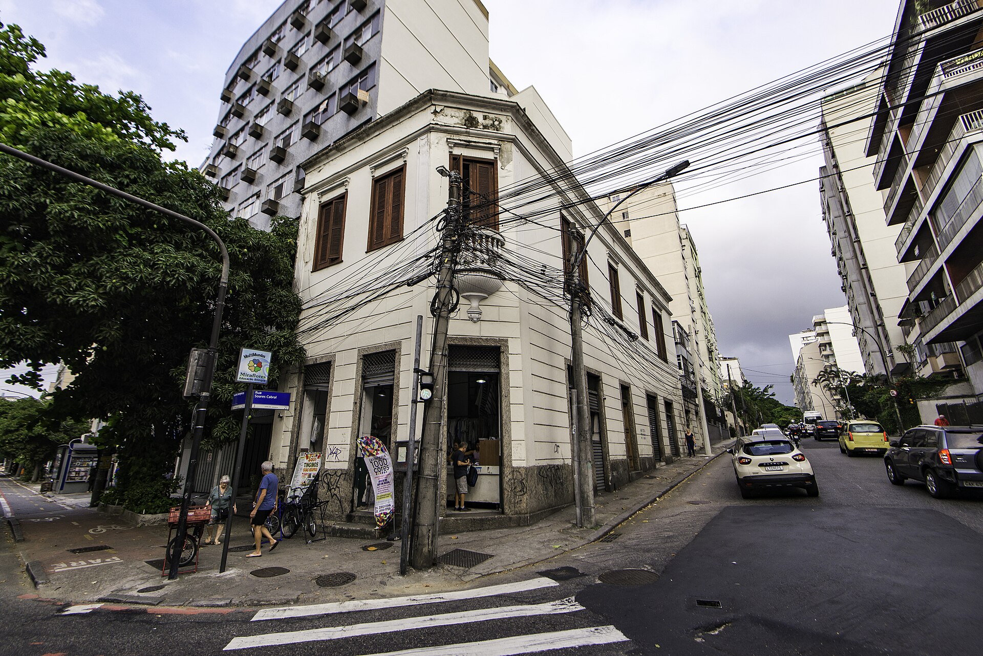 Imagem de referência de Edifício à rua Soares Cabral, nº 1, descrito nos dados abertos como bem tombado pelo INEPAC na cidade do Rio de Janeiro