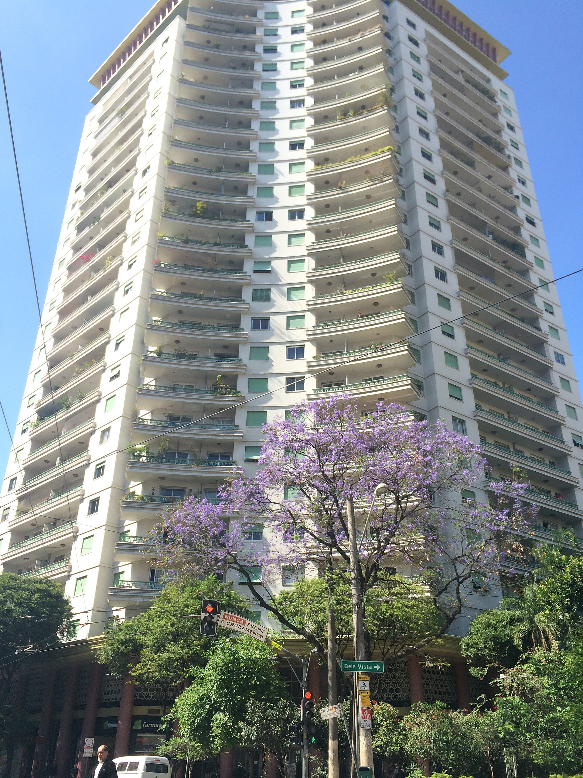 Imagem de referência de Edifício Viadutos, descrito nos dados abertos como edifício em São Paulo