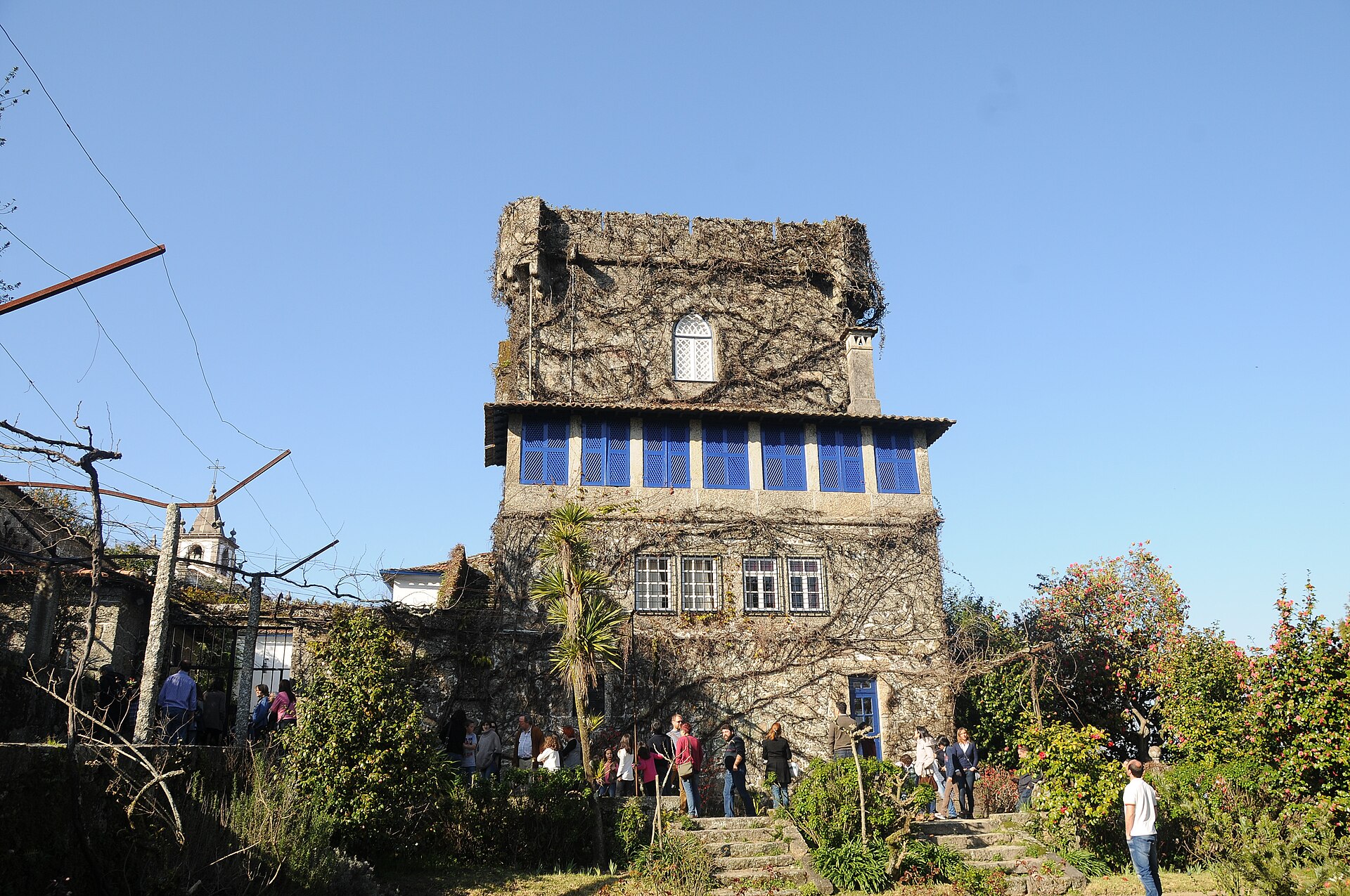 Imagem de referência relacionada a Monte de Fralães, item descrito como povoação portuguesa do Município de Barcelos