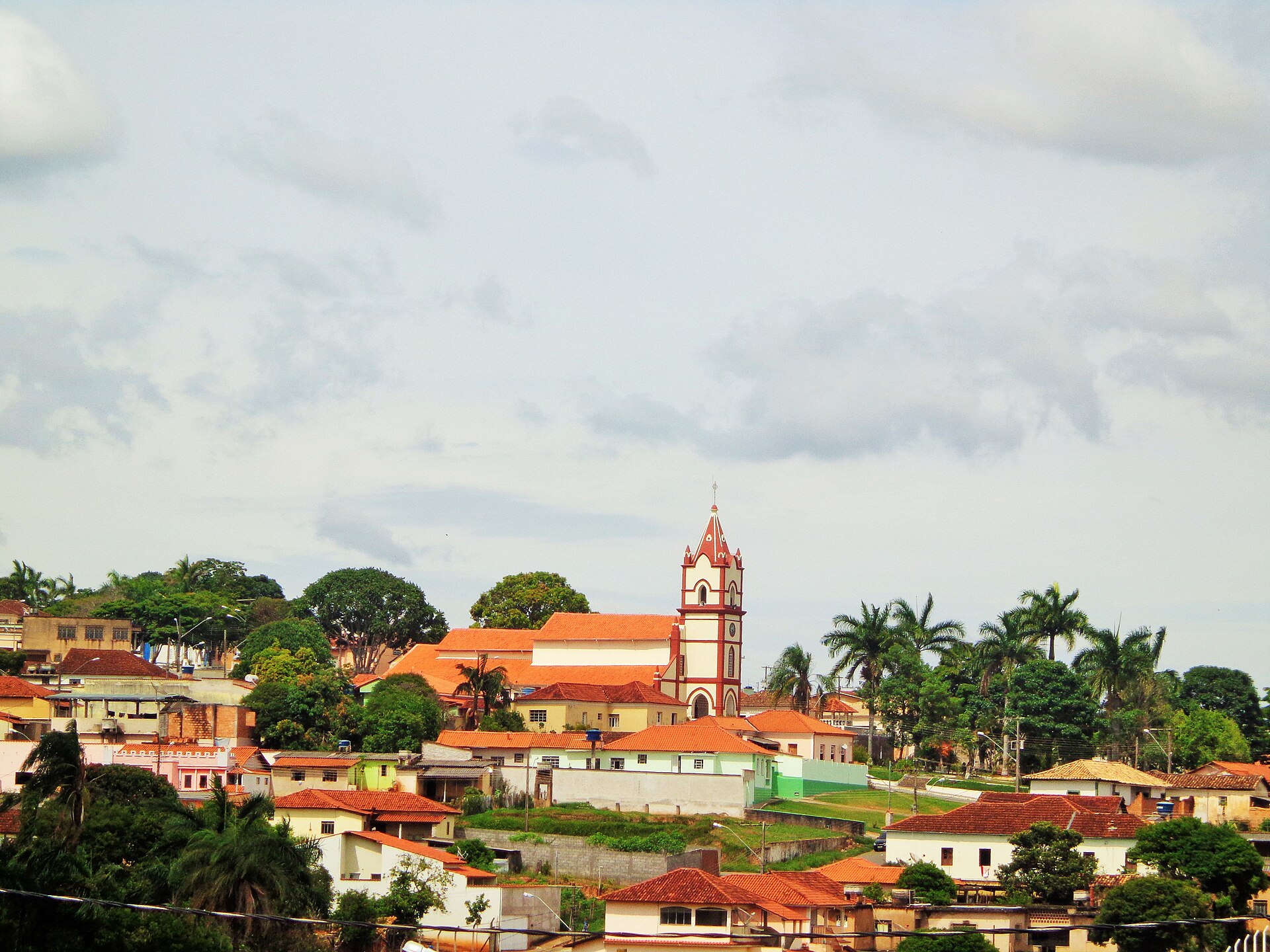 Imagem de referência de Ibituruna, descrito nos dados abertos como município brasileiro do estado de Minas Gerais