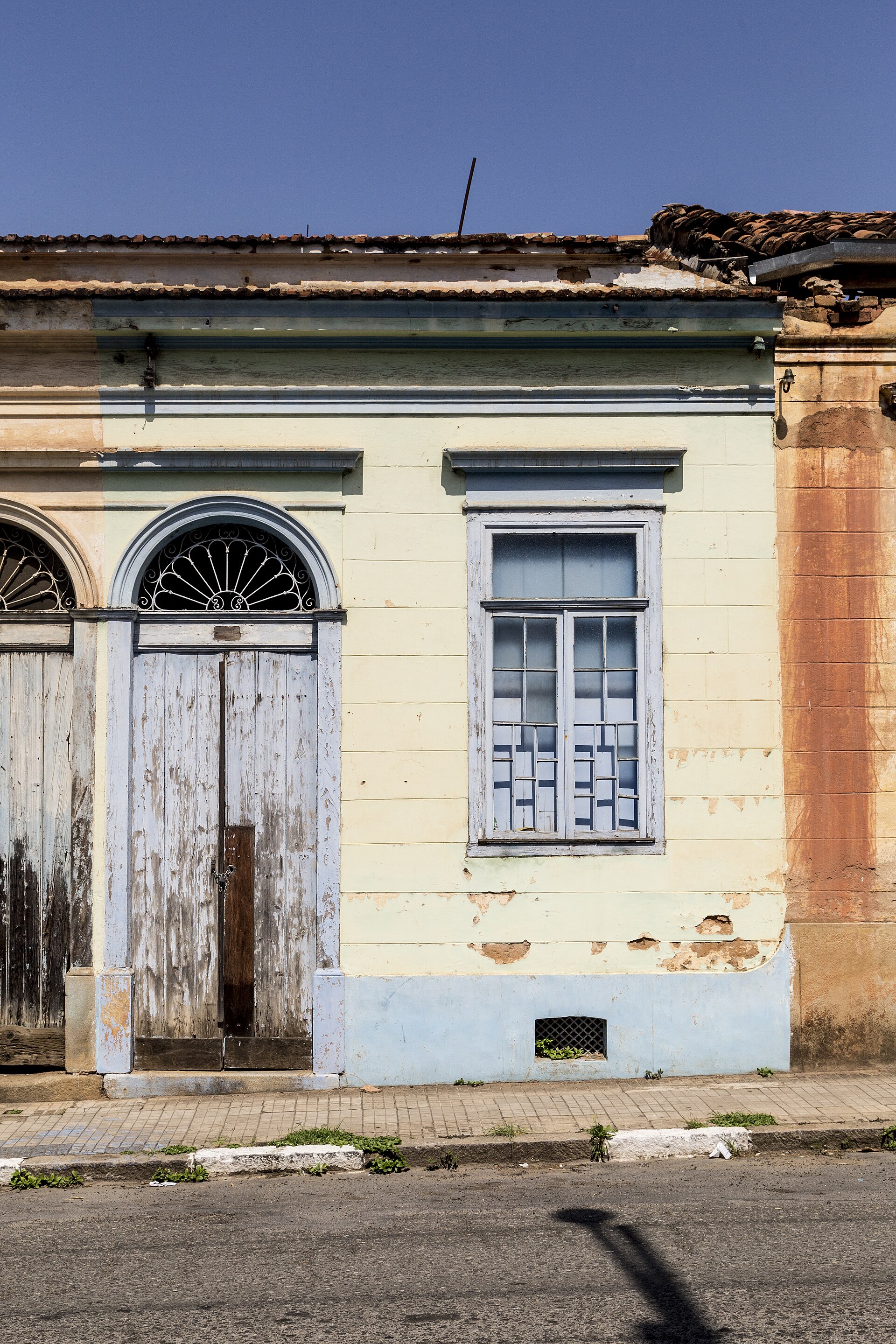 Imagem de referência de Imóvel à rua Ana Cintra, 411, descrito nos dados abertos como bem tombado pelo CONDEPHAAT na cidade de Amparo