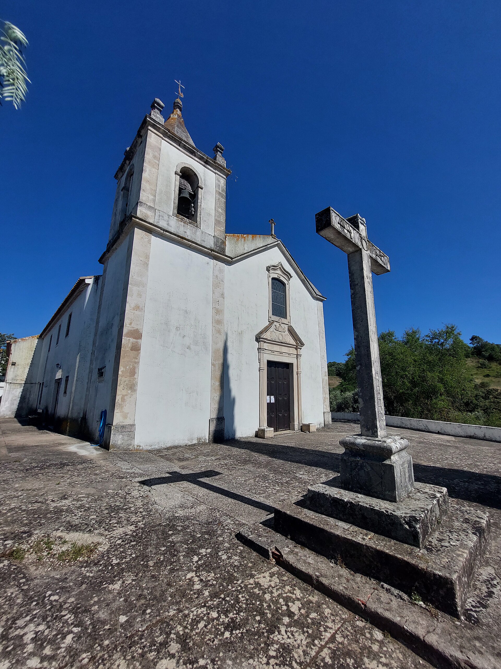 Imagem de referência relacionada a Bugalhos, item descrito como povoação portuguesa sede da Freguesia de Bugalhos, no Município de Alcanena
