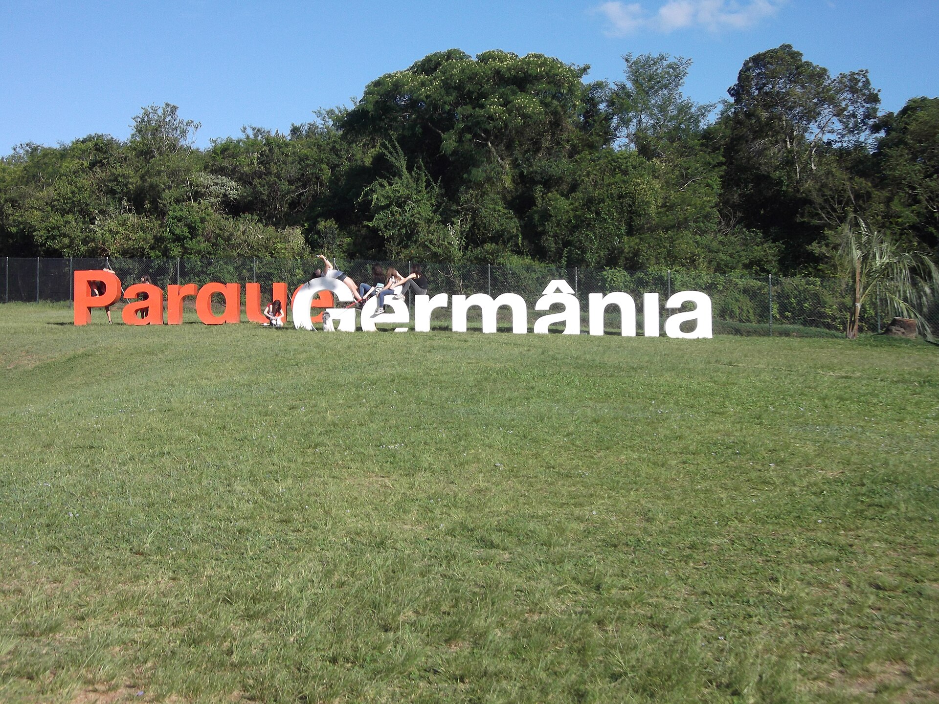 Imagem de referência de Parque Germânia, descrito nos dados abertos como parque em Porto Alegre, Brasil