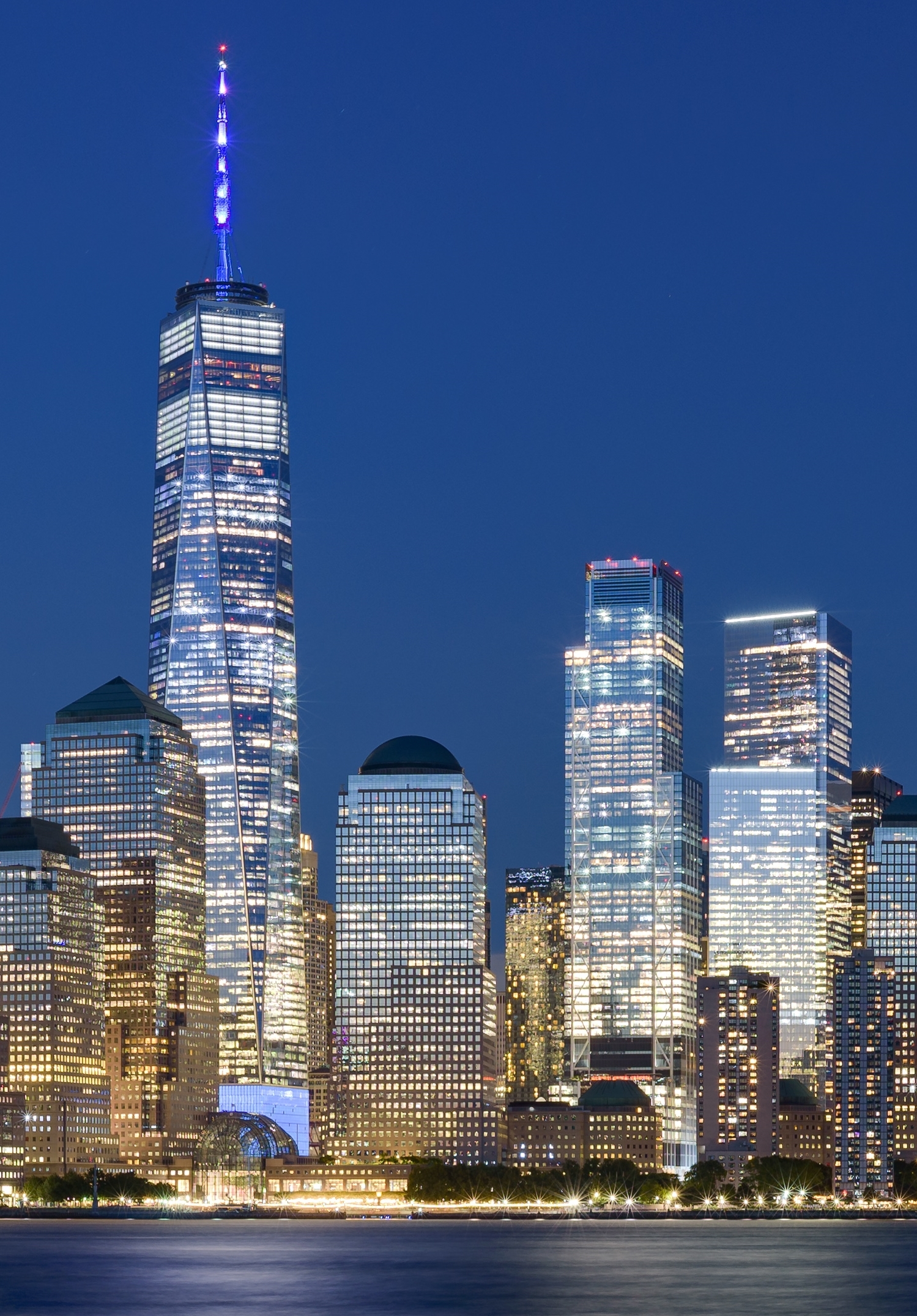 Imagem de referência de World Trade Center, descrito nos dados abertos como atual complexo de edifícios em Manhattan, NYC