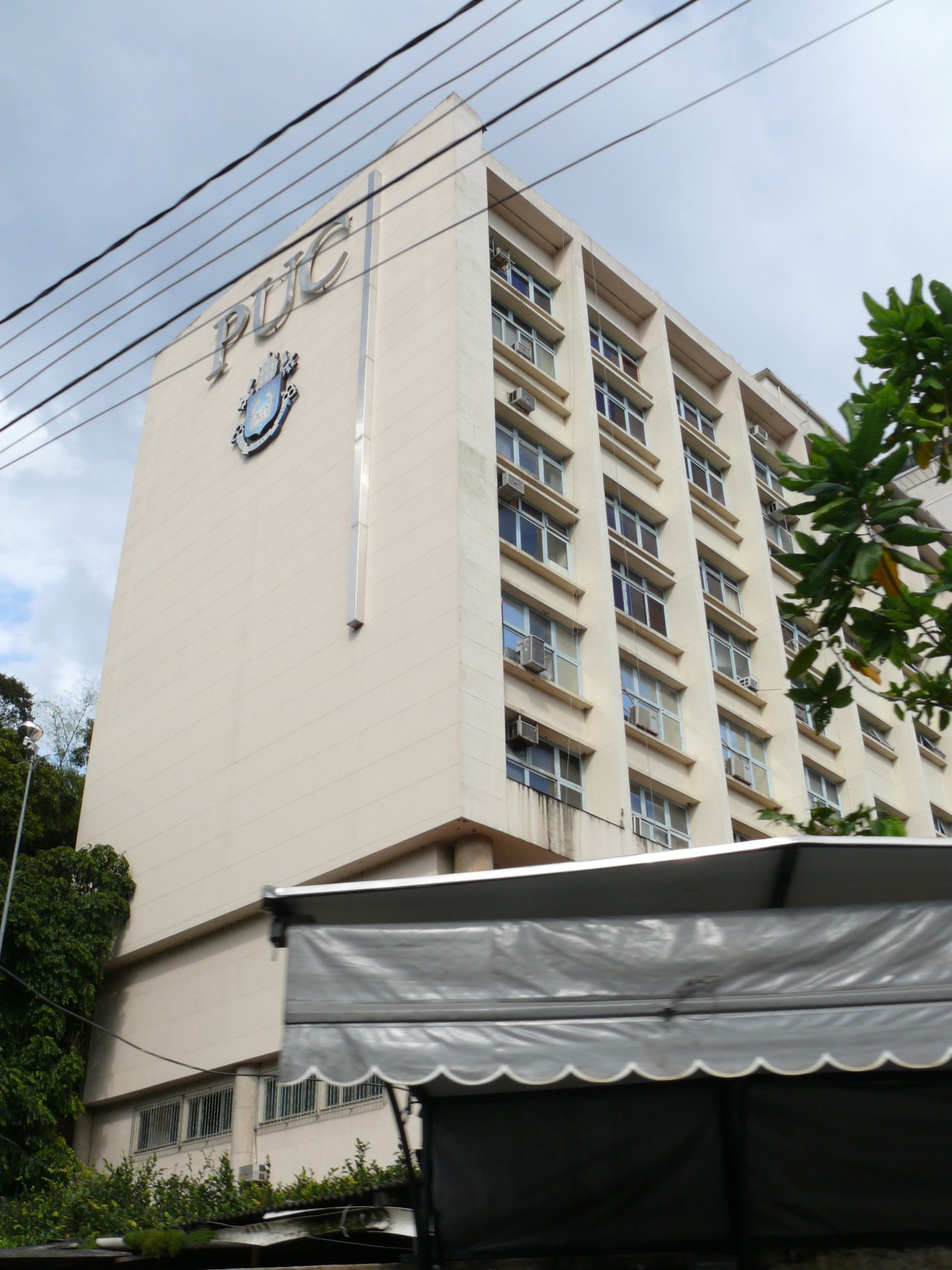 Imagem de referência de Pontifícia Universidade Católica do Rio de Janeiro, descrito nos dados abertos como universidade privada na cidade do Rio de Janeiro