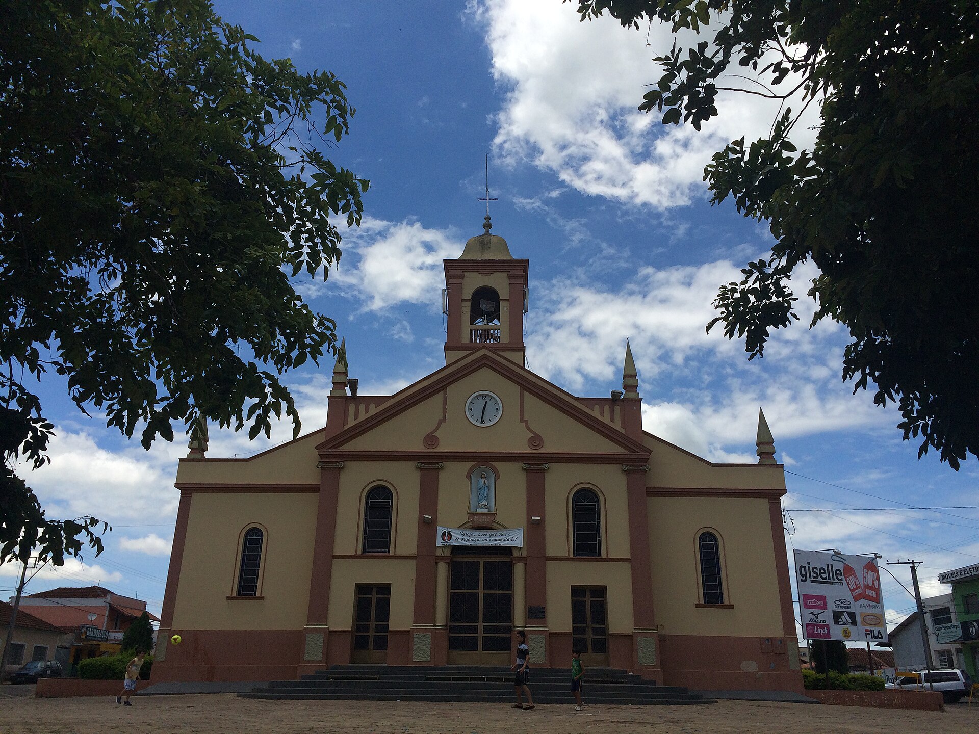 Imagem de referência de Monte Belo, descrito nos dados abertos como município brasileiro do estado de Minas Gerais