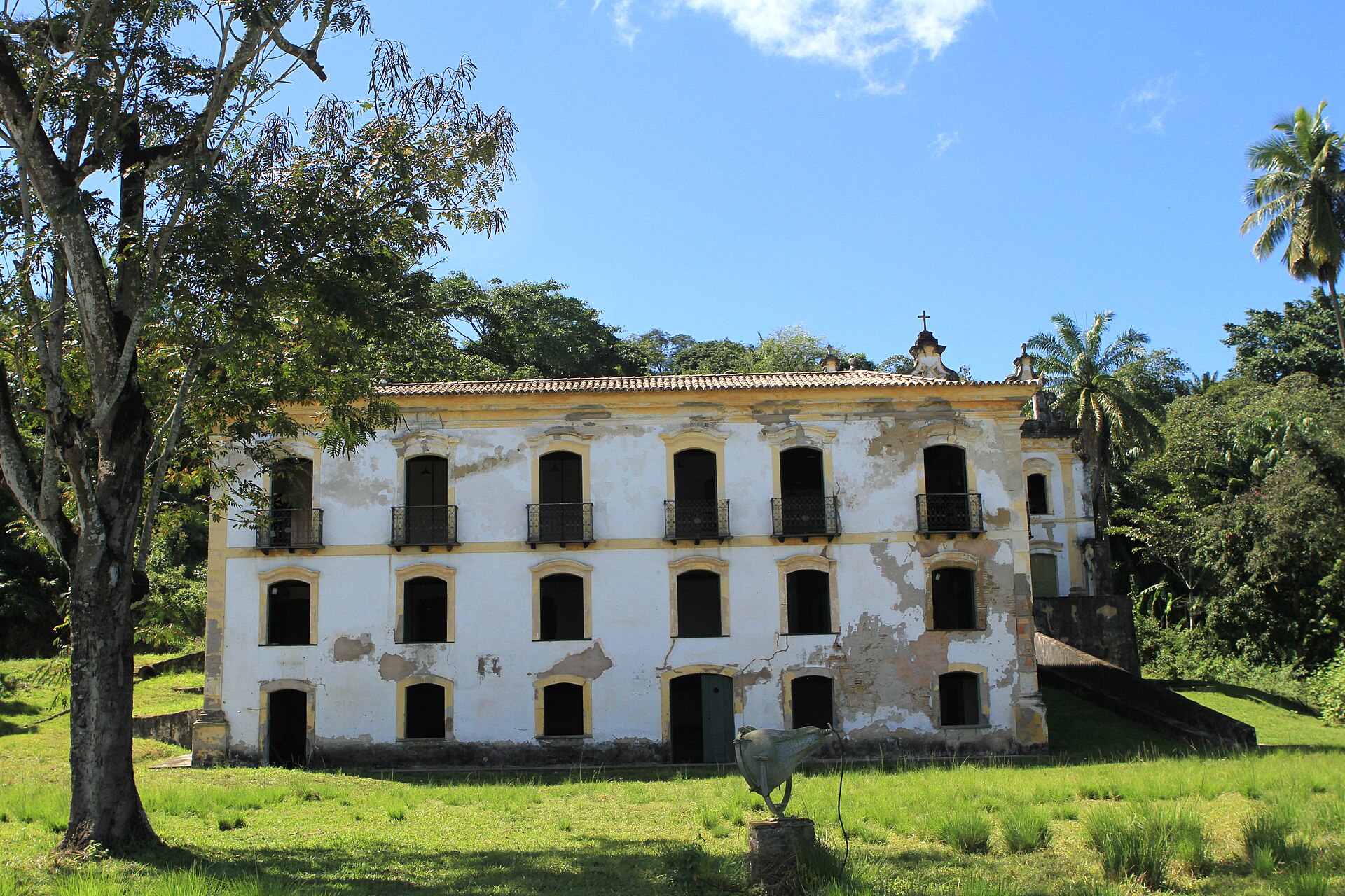 Imagem de referência de Engenho Freguesia, descrito nos dados abertos como bem tombado pelo Instituto do Patrimônio Artístico e Cultural da Bahia na cidade de Candeias, Bahia