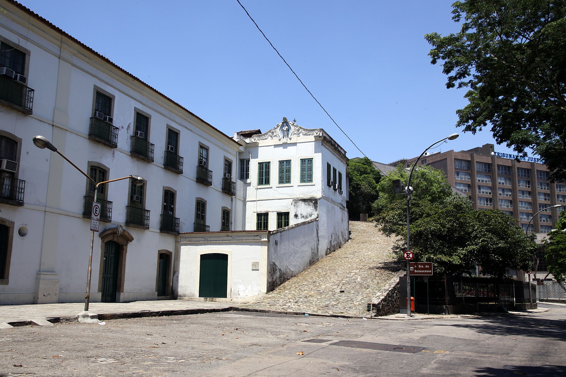 Imagem de referência de Ladeira da Misericórdia, descrito nos dados abertos como logradouro histórico no Rio de Janeiro