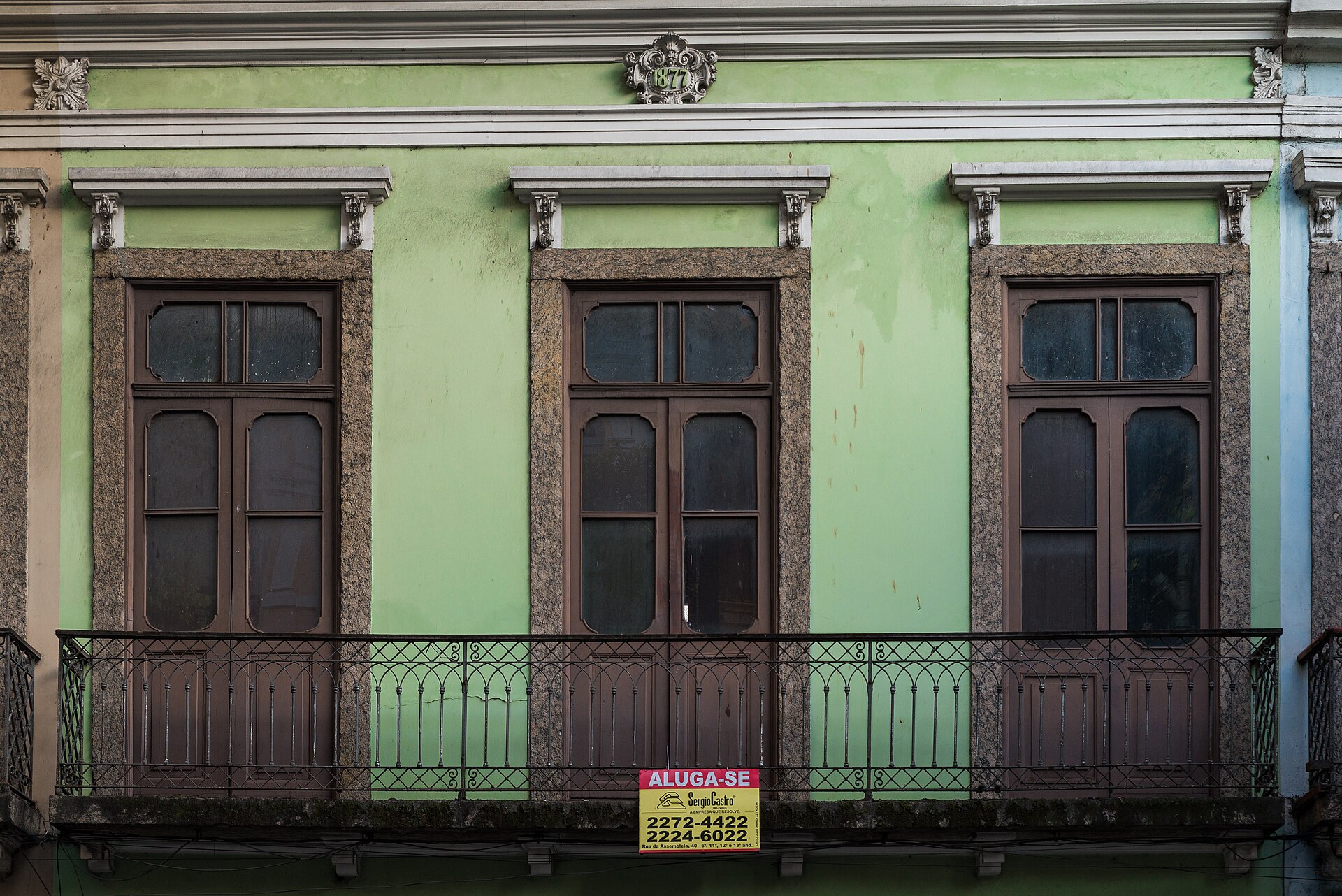 Imagem de referência de Edifício à Rua da Carioca, 17, descrito nos dados abertos como bem tombado pelo Instituto Estadual do Patrimônio Cultural do Rio de Janeiro na cidade do Rio de Janeiro