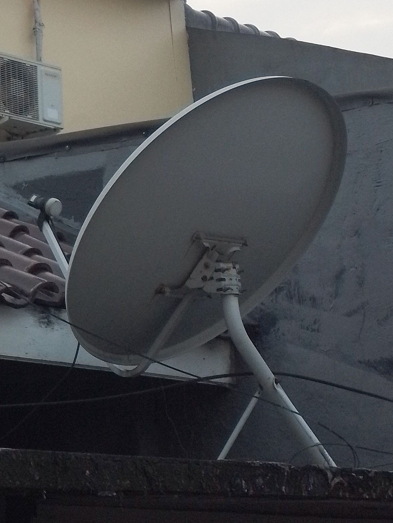 Imagem de referência relacionada a Transvision, item descrito como empresa baseada em assinaturas de transmissão direta por satélite (DBS), televisão de protocolo de internet (IPTV) e de televisão a cabo do prestador de serviços para a Indonésia