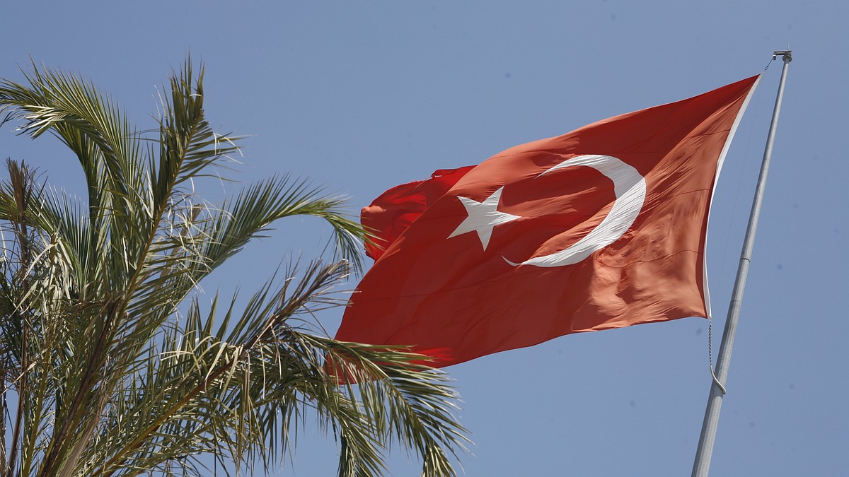 O governo da Turquia apela a um processo de negociações contínuo sobre a Ucrânia.