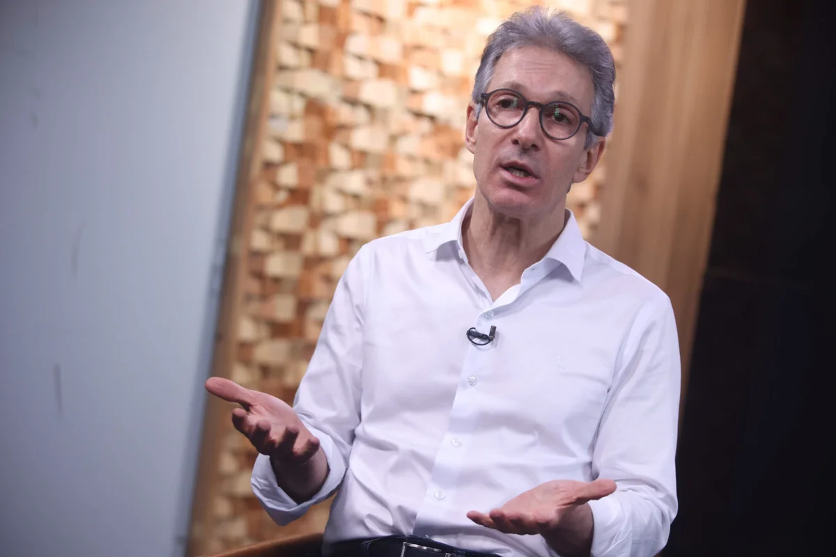 “Não vamos recuar”, diz Zema após Dino criticar ação do Novo contra Andrei