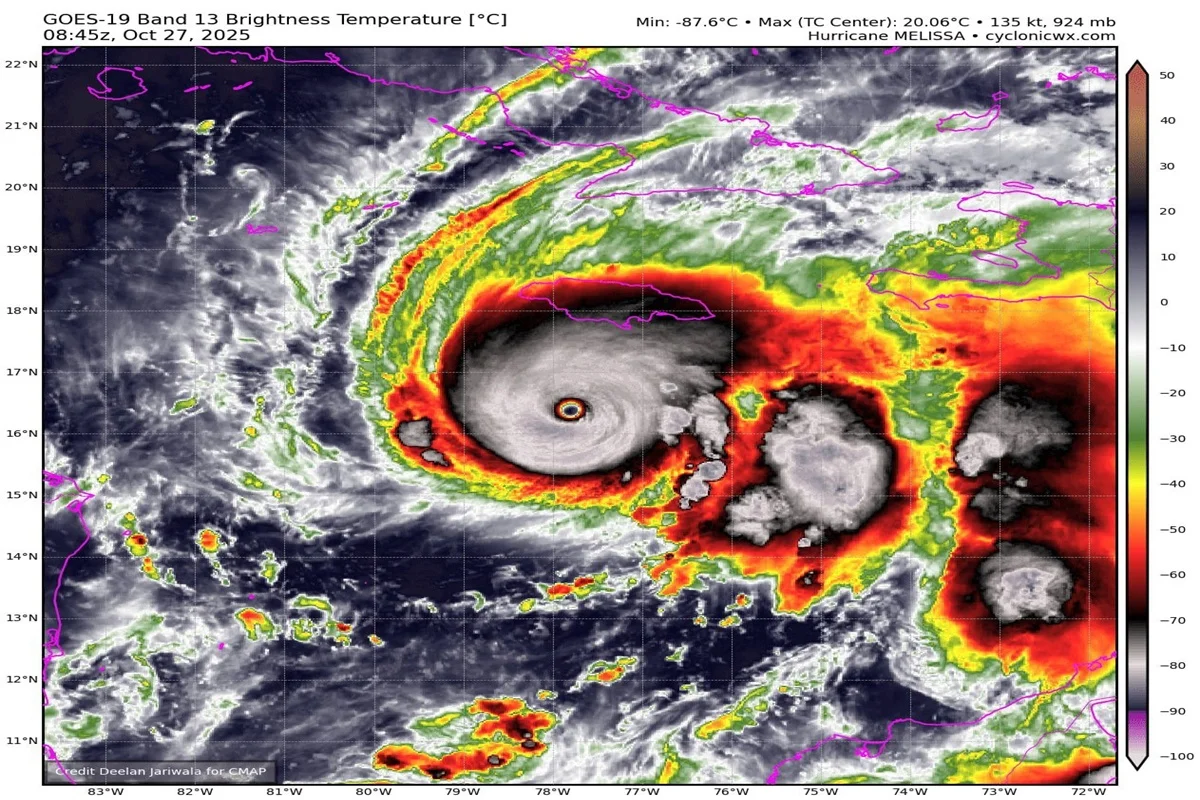 Imagem colorida, imagem de satélite fornecida pela Administração Oceânica e Atmosférica Nacional (NOAA),- Metrópoles