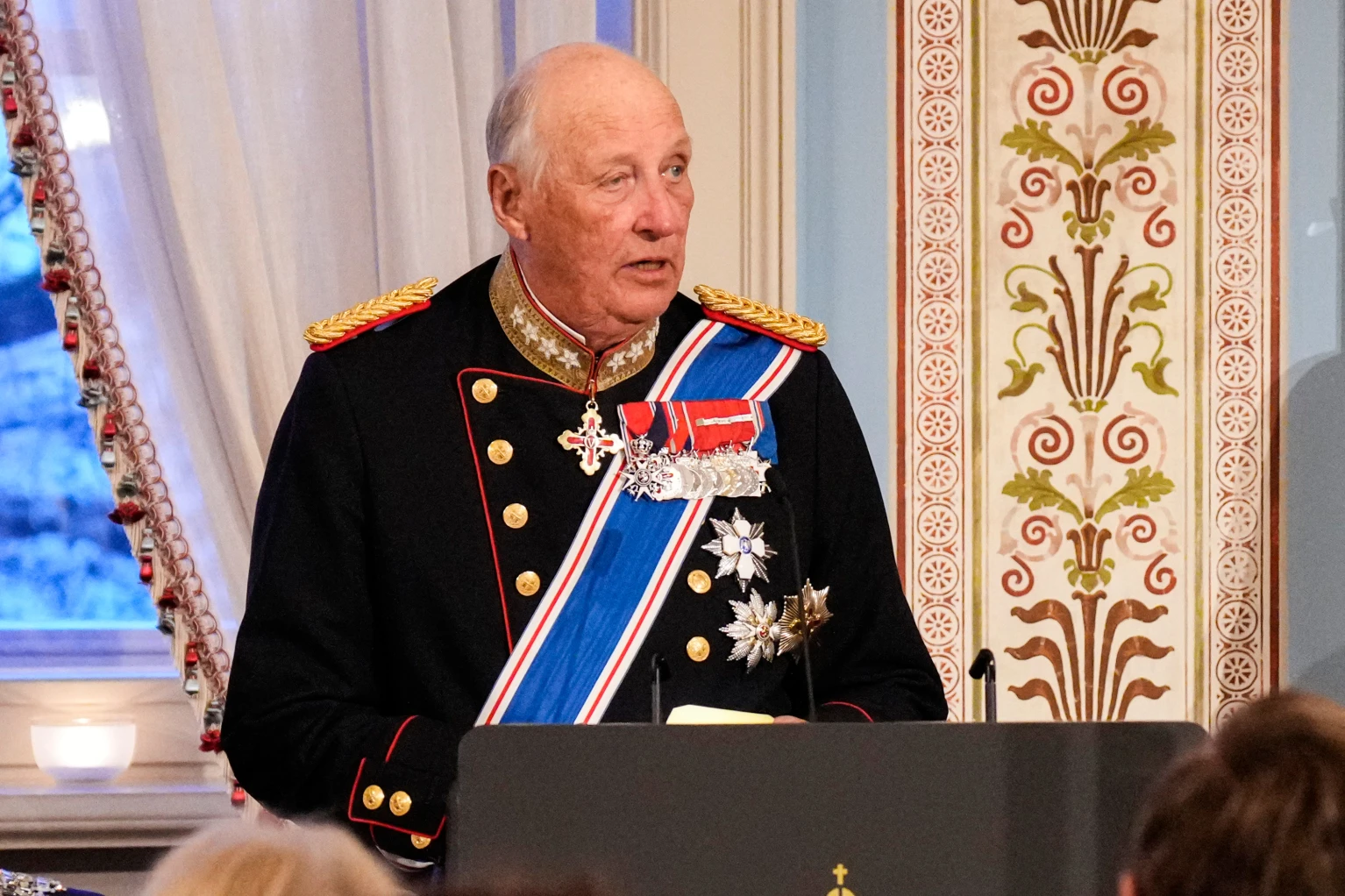 O desastre de inundação no Nepal e o impacto das mudanças climáticas pairam na sombra gelada do Monte Branco.