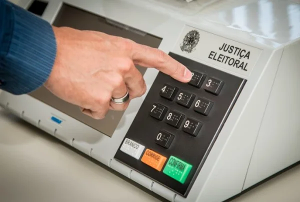 Assédio eleitoral no trabalho teve mais de 4 mil denúncias em duas eleições