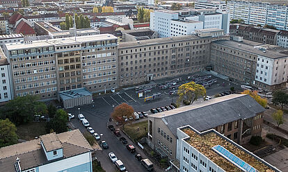 Blick auf die ehemalige Stasi-Zentrale in Berlin-Lichtenberg