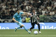 O duelo entre Atlético-MG e Santos foi disputado em Belo Horizonte
