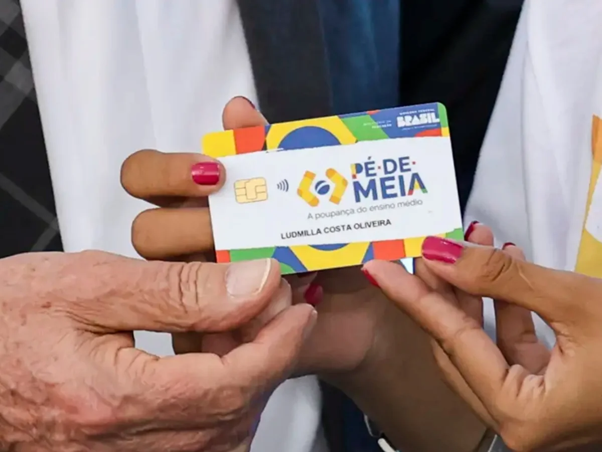 Sétima parcela do Pé-de-Meia começa a ser paga nesta segunda-feira (19/10)