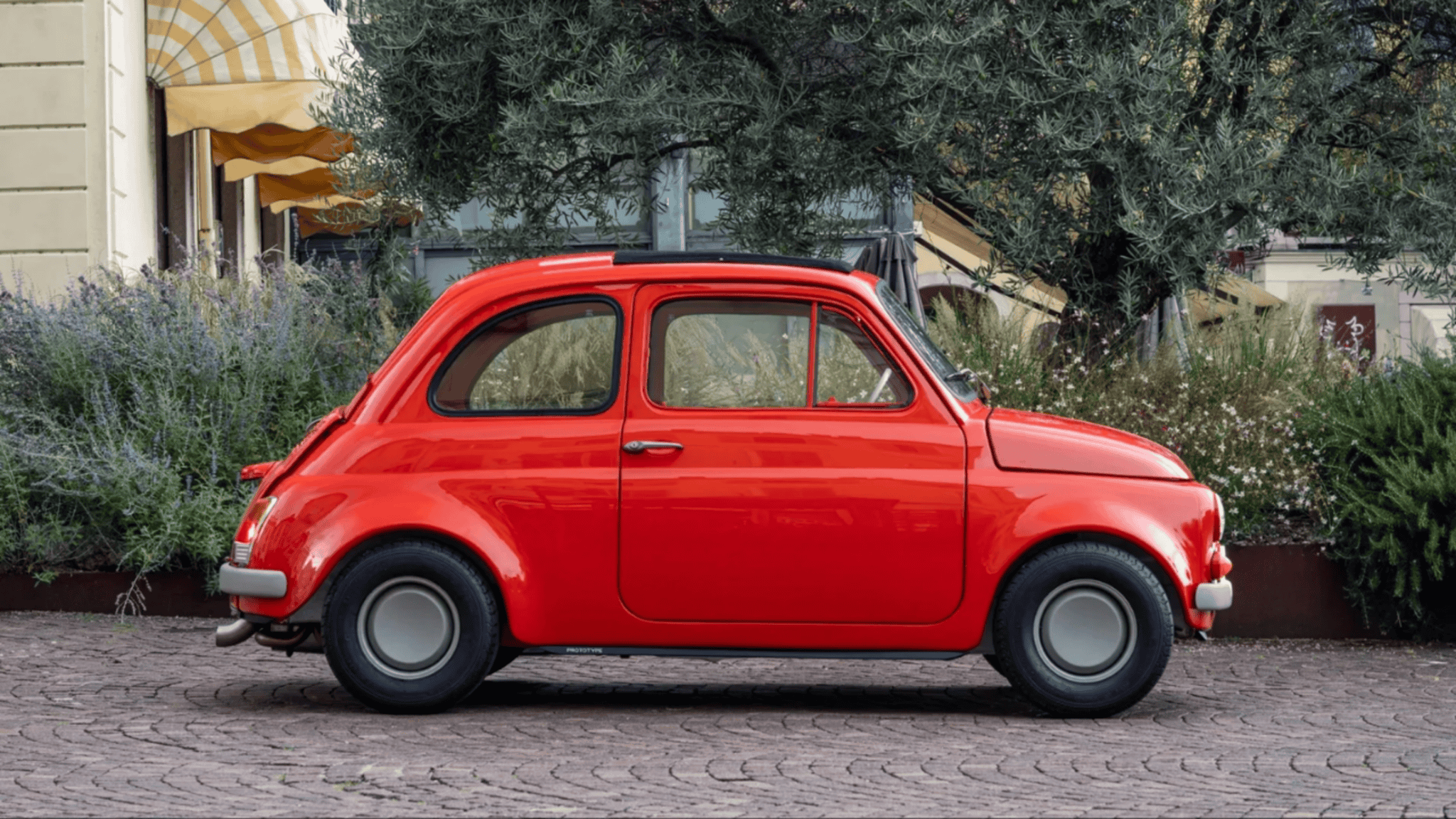 Fiat 500 de 1973 vermelho