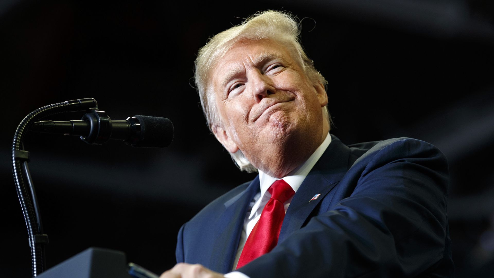 Trump expressou a esperança de que a nova ponte na Alabama, custando US$ 3,2 bilhões, seja nomeada em sua honra.