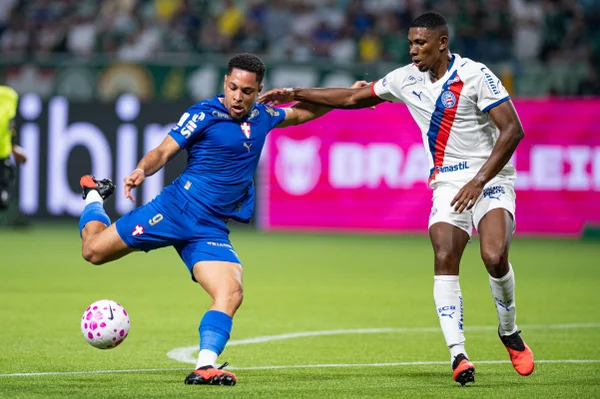 Palmeiras vence Bahia com gol de Flaco e cola na liderança do Brasileirão - destaque galeria