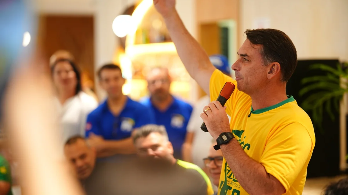 Campanha de Flávio orienta oposição a se abster na votação da 6x1 no Senado