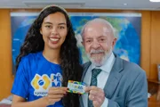 Sétima parcela do Pé-de-Meia começa a ser paga nesta segunda-feira (19/10)